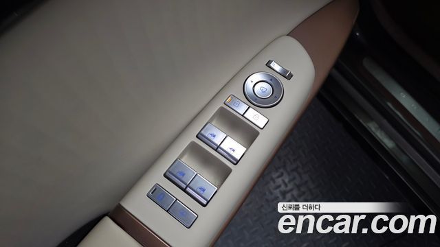 Hyundai Grandeur 2023 — photo 32