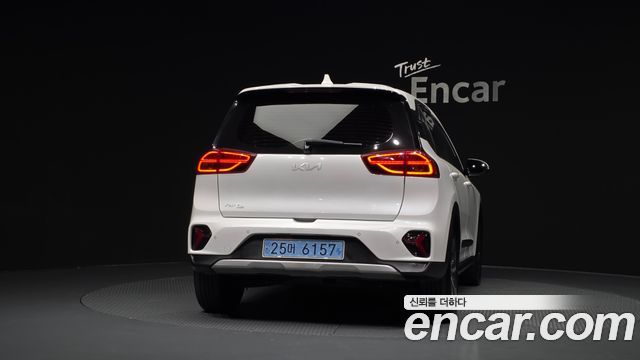 Kia Niro 2023 — photo 4