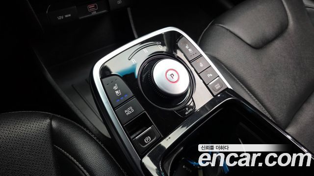 Kia Niro 2023 — photo 9