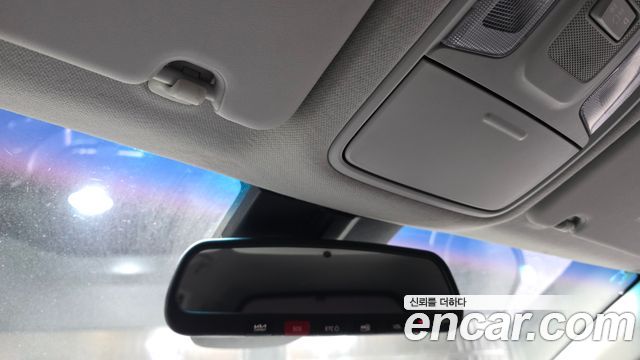 Kia Niro 2023 — photo 17