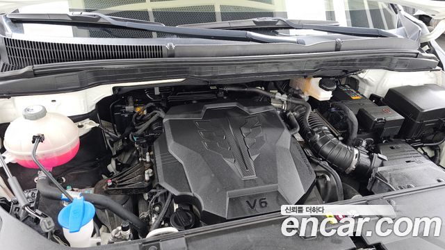 Kia Canival 2023 — photo 6