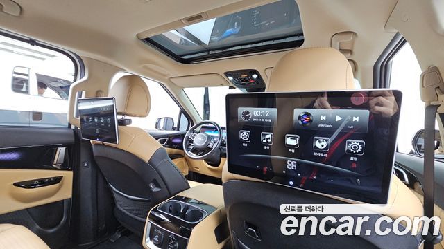 Kia Canival 2023 — photo 24