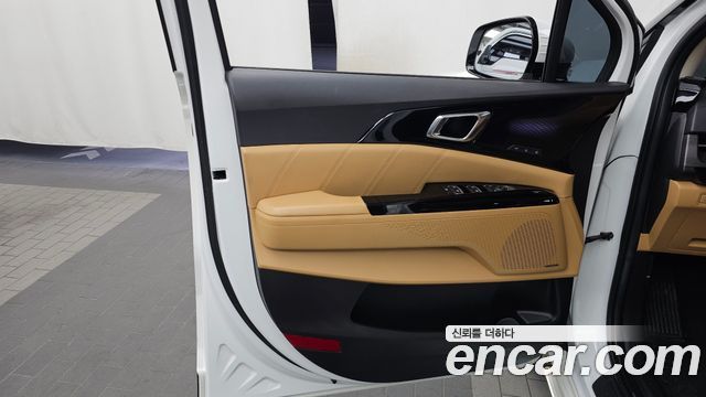 Kia Canival 2023 — photo 14
