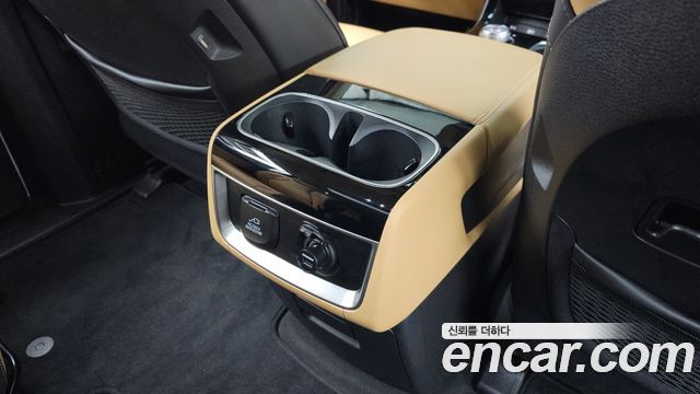 Kia Canival 2023 — photo 31