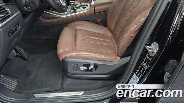 BMW X7 2022 — photo 24