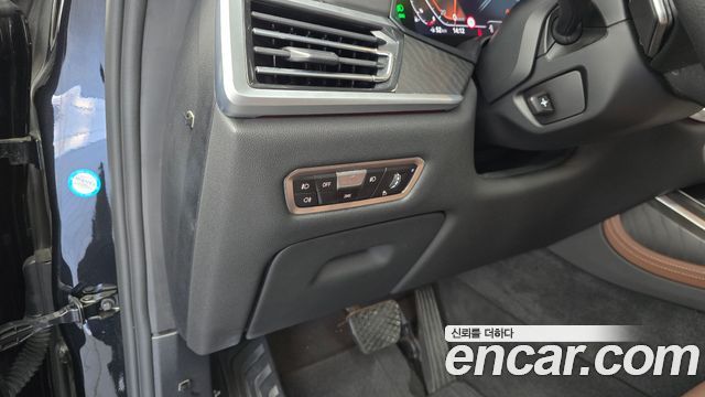 BMW X7 2022 — photo 26
