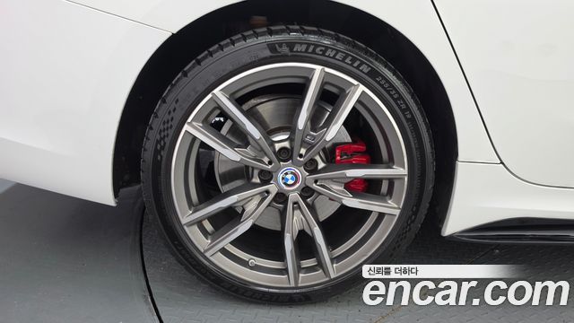 BMW 3-Series 2019 — photo 5