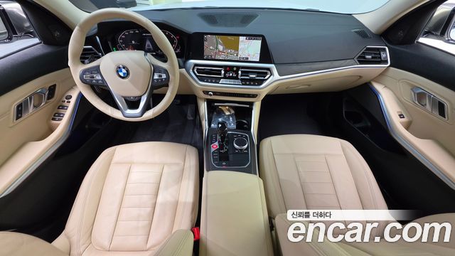 BMW 3-Series 2019 — photo 10