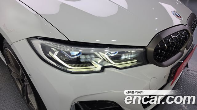BMW 3-Series 2019 — photo 8