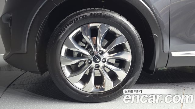 Kia Sorento 2018 — photo 5