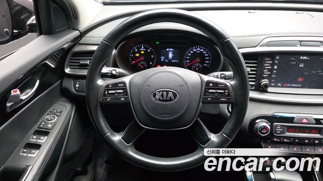 Kia Sorento 2018 — photo 19