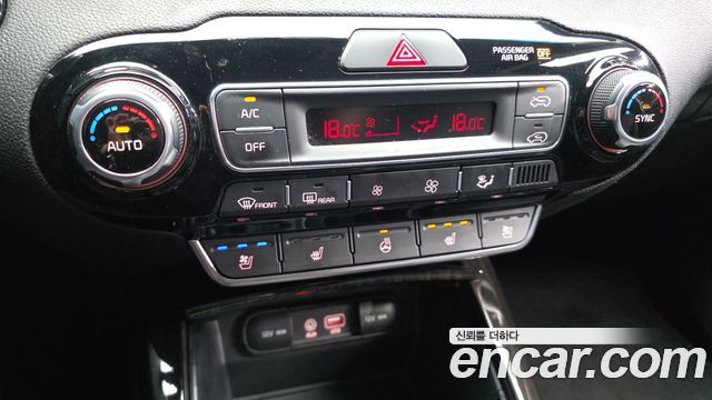 Kia Sorento 2018 — photo 22