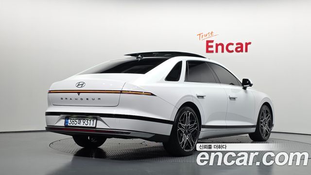 Hyundai Grandeur 2023 — photo 2