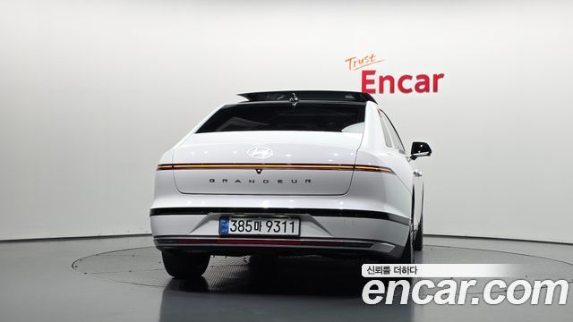 Hyundai Grandeur 2023 — photo 4
