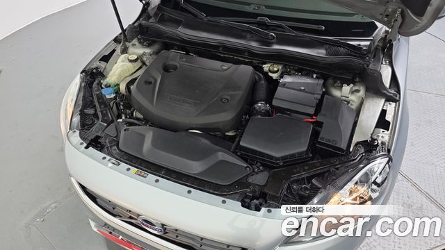 Volvo V40 2016 — photo 6