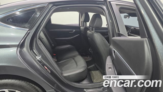 Hyundai Sonata 2020 — photo 17
