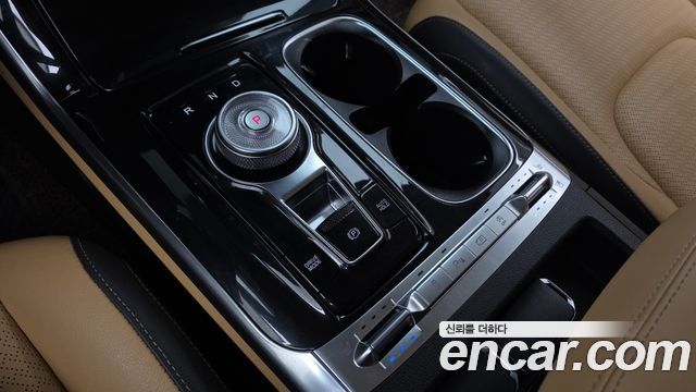 Kia Canival 2021 — photo 9