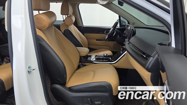 Kia Canival 2021 — photo 11