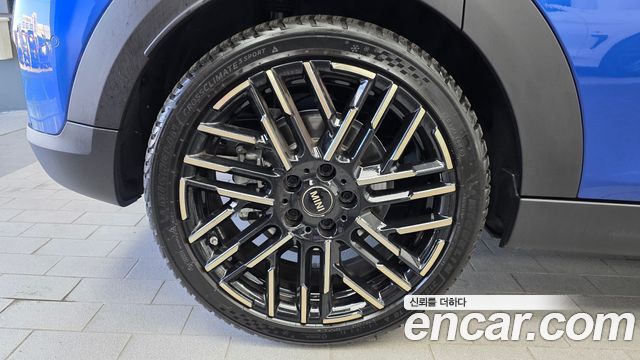 Mini Cooper 2025 — photo 5