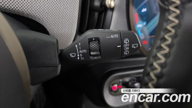 Mini Cooper 2025 — photo 24