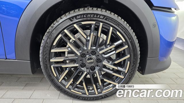 Mini Cooper 2025 — photo 7