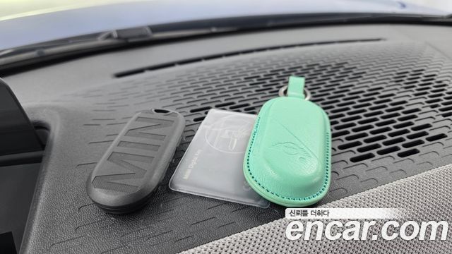 Mini Cooper 2025 — photo 28
