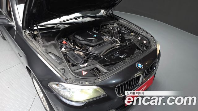 BMW 5-Series 2015 — photo 6