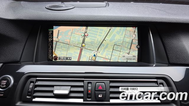BMW 5-Series 2015 — photo 14