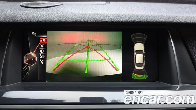 BMW 5-Series 2015 — photo 15