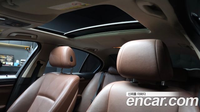 BMW 5-Series 2015 — photo 18