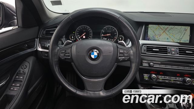 BMW 5-Series 2014 — photo 14