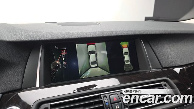 BMW 5-Series 2014 — photo 16