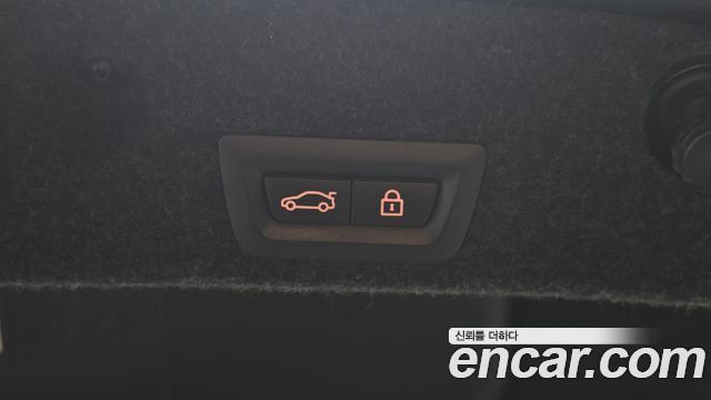 BMW 5-Series 2014 — photo 20