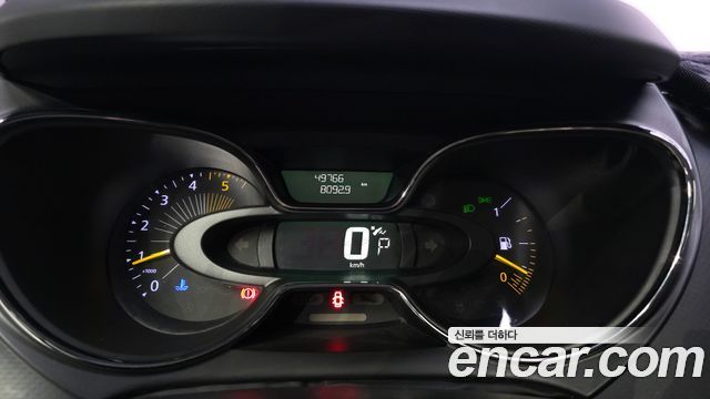 Renault Korea QM3 2015 — photo 11