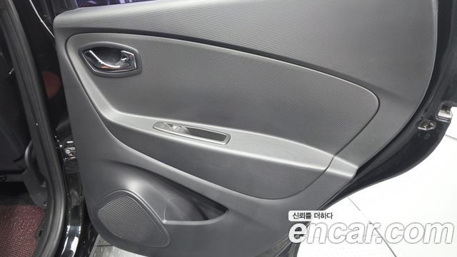Renault Korea QM3 2015 — photo 15