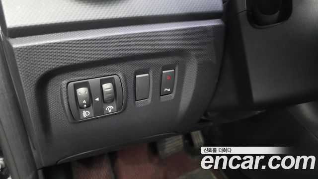 Renault Korea QM3 2015 — photo 28