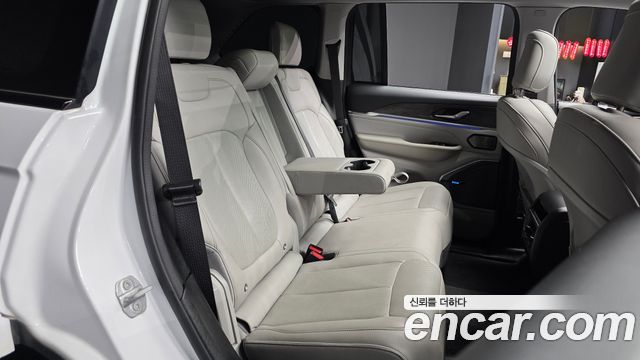 Jeep Cherokee 2023 — photo 12