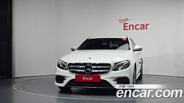 Mercedes-Benz E-Class 2018 — photo 3