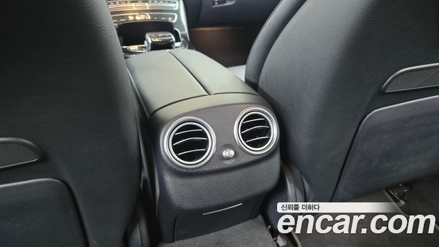 Mercedes-Benz E-Class 2018 — photo 31