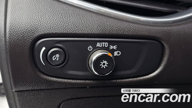Chevrolet Korea Malibu 2017 — photo 13