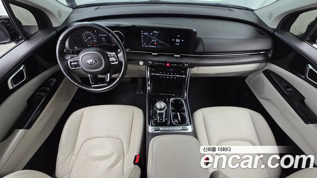 Kia Canival 2021 — photo 10