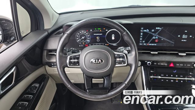 Kia Canival 2021 — photo 19
