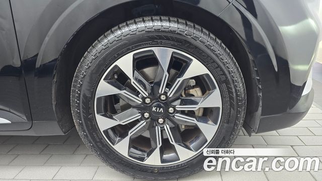 Kia Canival 2021 — photo 7