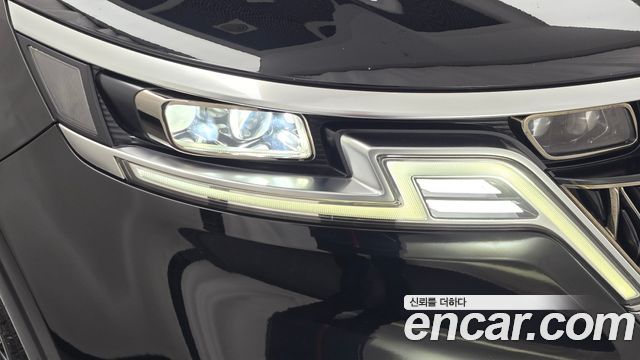 Kia Canival 2021 — photo 8