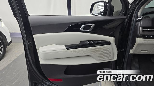Kia Canival 2021 — photo 14