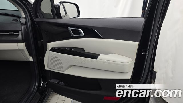 Kia Canival 2021 — photo 15