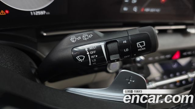 Kia Canival 2021 — photo 28