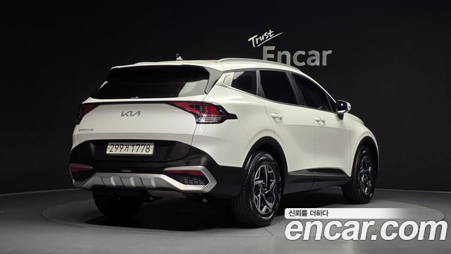 Kia Sportage 2022 — photo 2