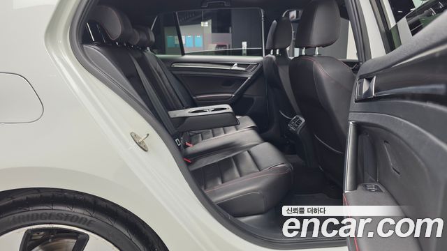 Volkswagen Golf 2015 — photo 12