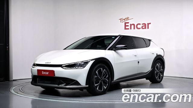 Kia EV6 2023 — photo 1